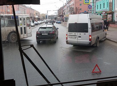 Из-за ДТП в центре Рязани образовалась огромная пробка