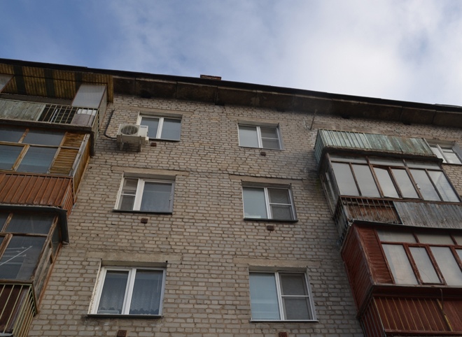 В Касимове женщина погибла, пытаясь спуститься с пятого этажа по простыням
