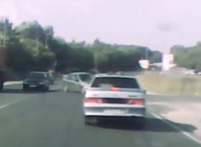 На Ряжском шоссе водитель едва не спровоцировал ДТП (видео)