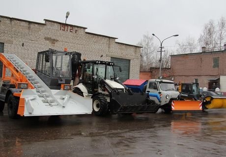 К зимней уборке дорог в Рязани готовы 109 единиц техники
