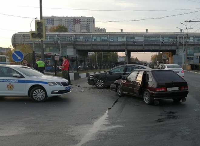 В ДТП у Центрального автовокзала пострадали два человека