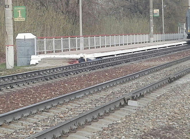МВД: на платформе 203-й километр поезд насмерть сбил мужчину