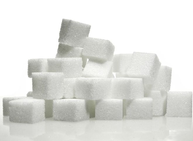 Ученые выяснили, что сахар продлевает жизнь