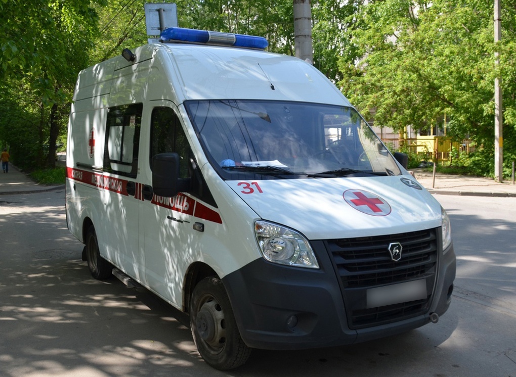 В ДТП с мопедом на окраине Рязани пострадали три подростка