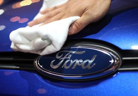 Рабочие Ford объявили бессрочную забастовку