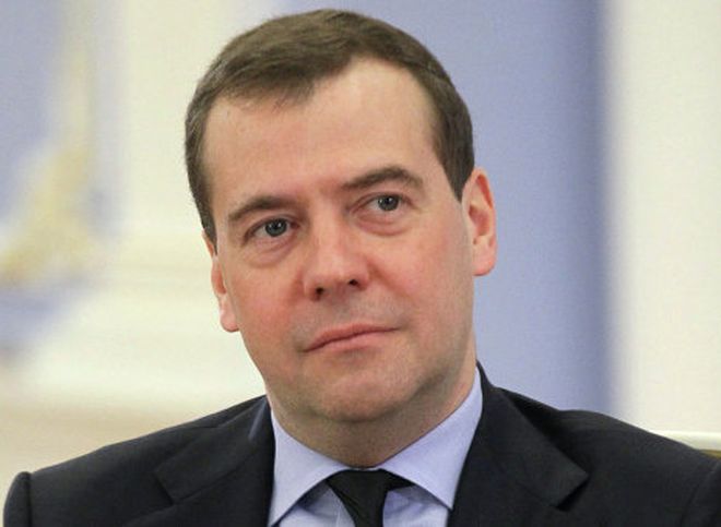 Почти половина россиян высказалась за отставку Медведева
