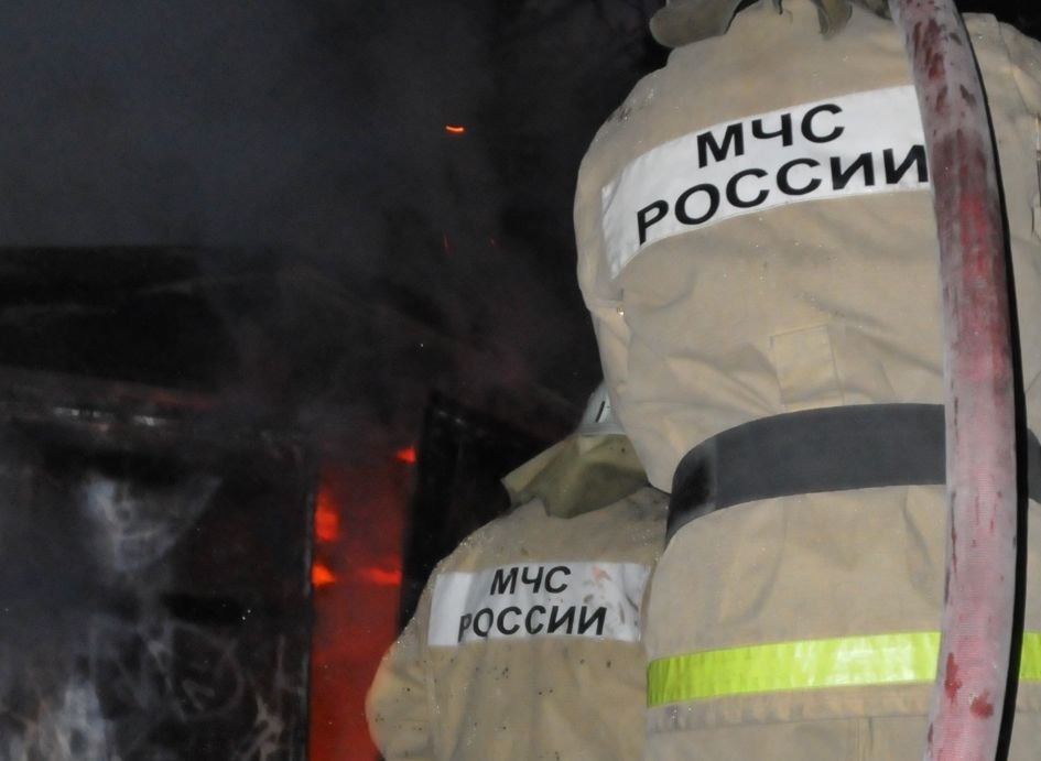 В пожаре на Куйбышевском шоссе пострадал человек