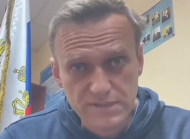 Навальный призвал своих сторонников выйти на улицы