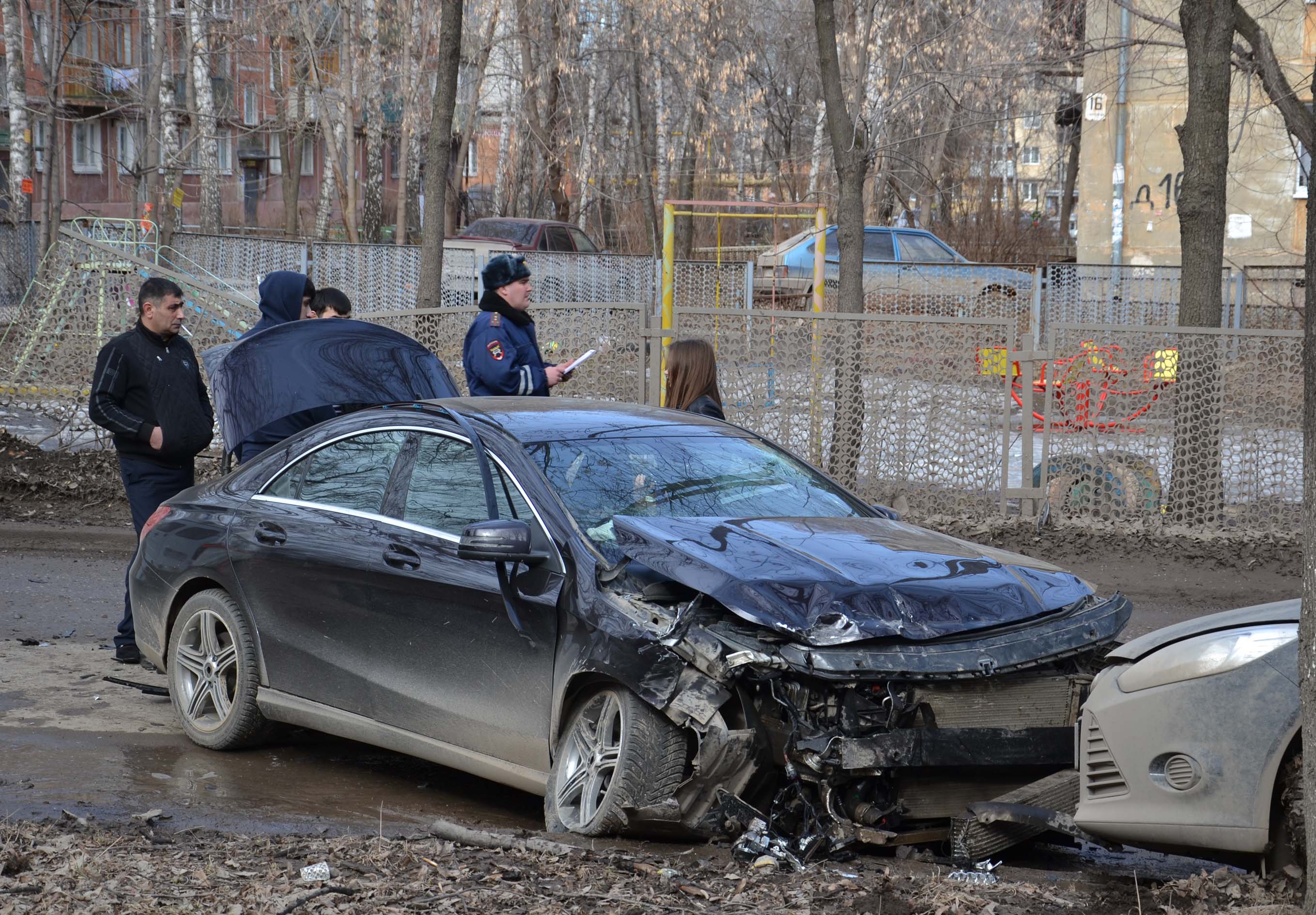 Серьезная авария произошла на улице Лермонтова