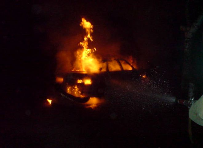 На улице Новоселов сгорел автомобиль