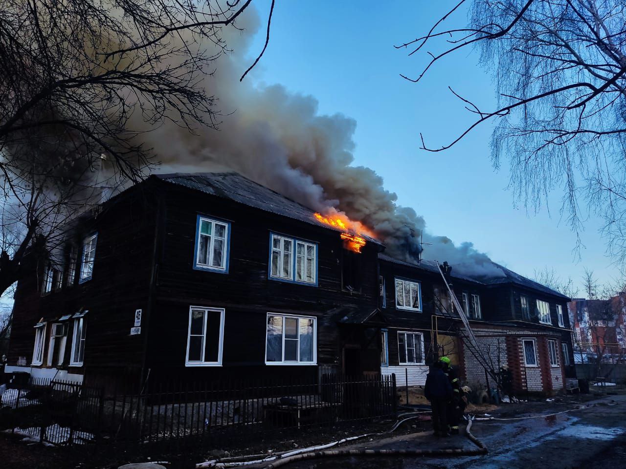 Появились фотографии и видео с места крупного пожара на Лесопарковой |  31.03.2024 | Рязань - БезФормата