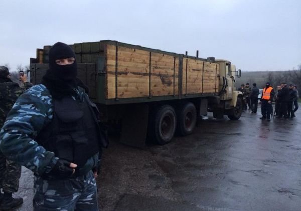 Близ Славянска задержаны грузовики со снарядами