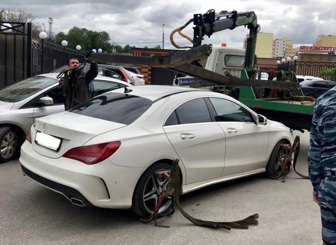У рязанца арестовали Mercedes за долг в 12 миллионов рублей
