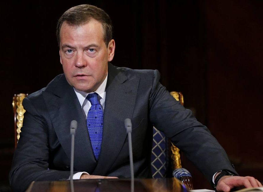 Медведев обогнал Путина по доходам за 2018 год