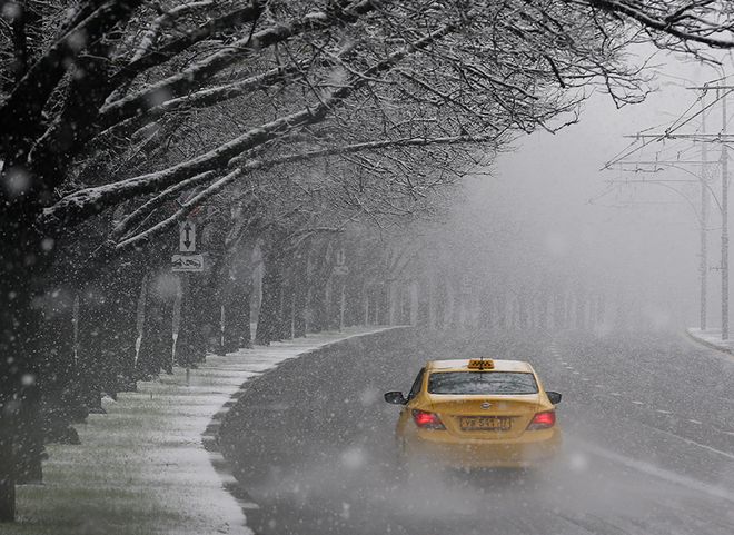 Синоптики назвали дату прихода в Москву снежного сезона