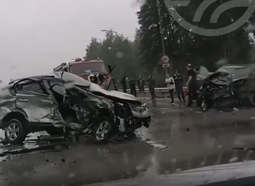 У комплекса «В некотором царстве» на Солотчинском шоссе случилась страшная авария