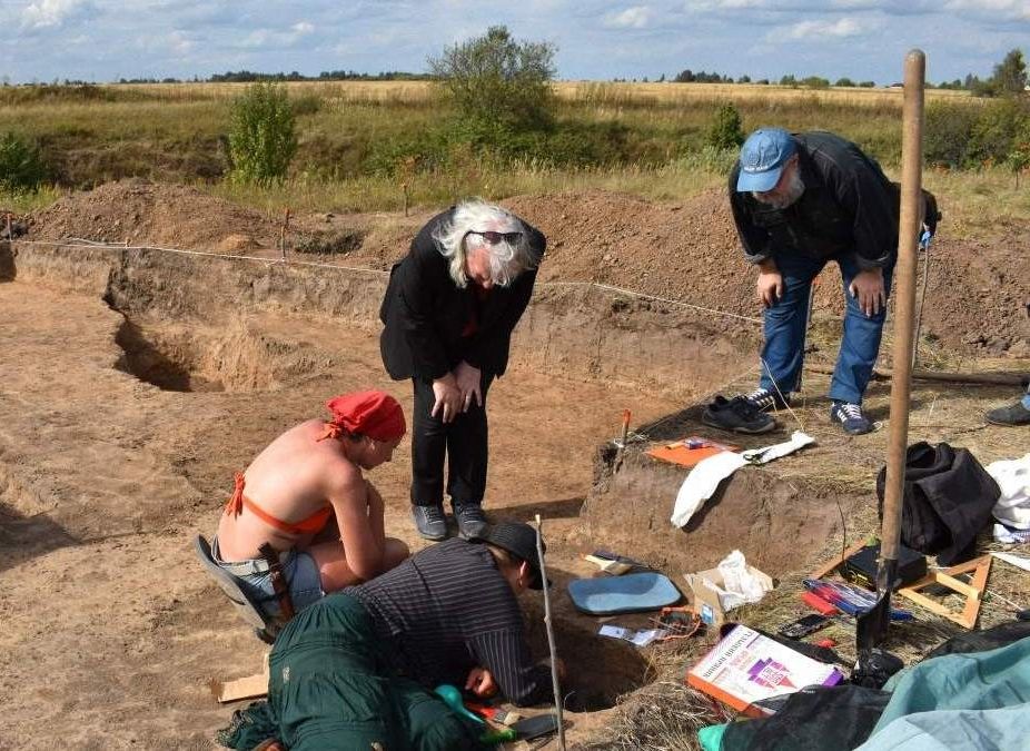 В Рязанской области обнаружили ритуальные захоронения мальчика и девочки