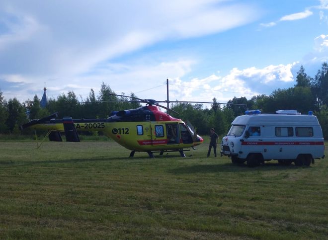 В Александро-Невском районе семидневную девочку эвакуировали на вертолете санавиации