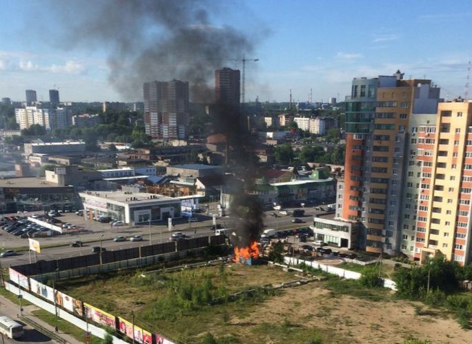 В МЧС прокомментировали пожар на улице Есенина