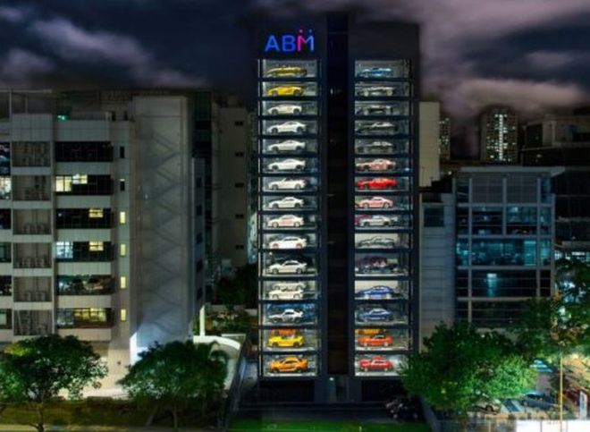 В Сингапуре построили гигантский автомат по продаже машин