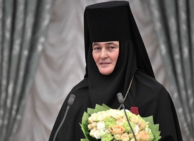 В Москве настоятельница монастыря купила Mercedes за 10 млн