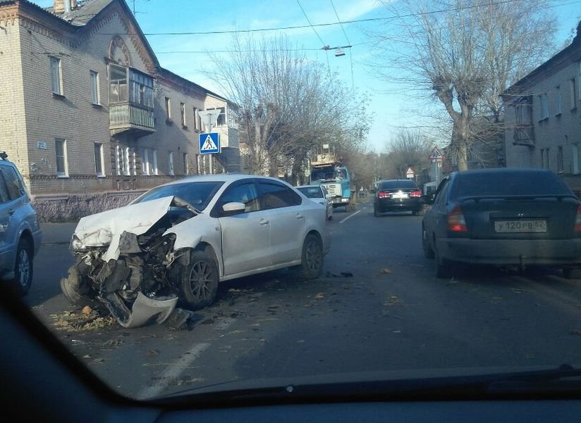 В Горроще Volkswagen столкнулcя с грузовиком