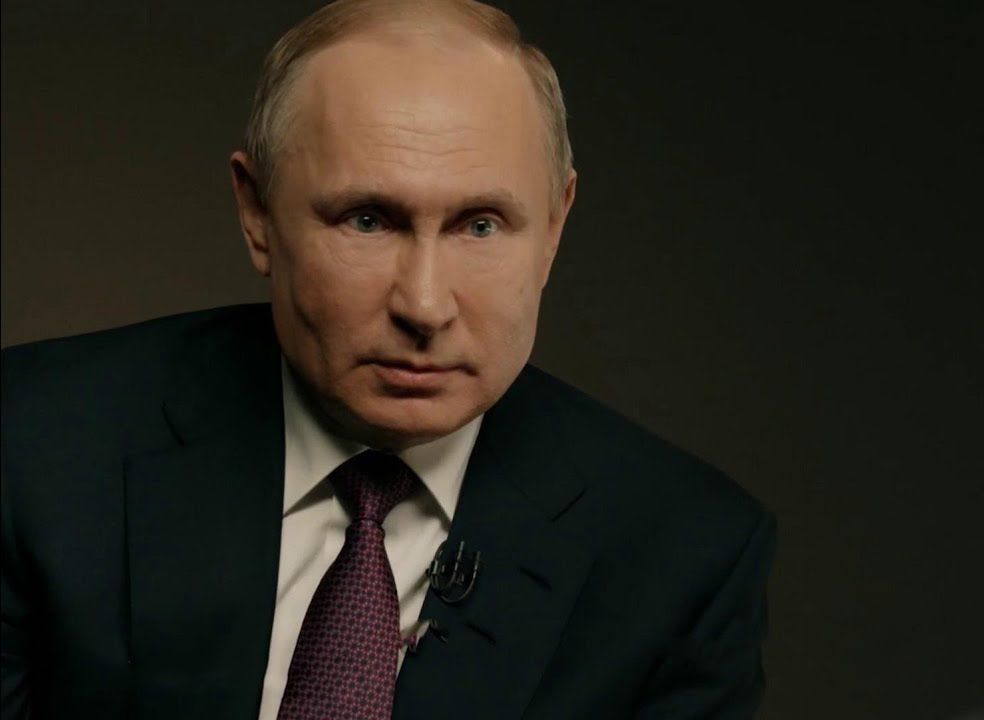 Путин подписал закон о фейках против российской армии