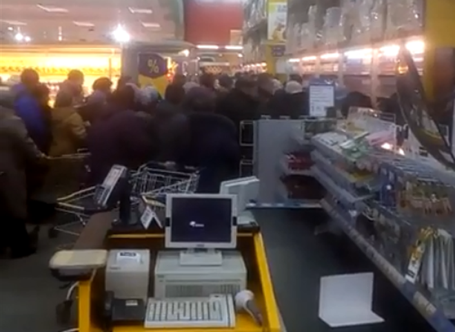В рязанском гипермаркете «Лента» покупатели устроили давку из-за дешевых яиц