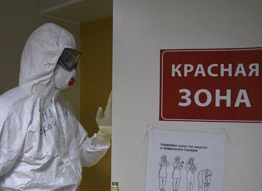 Врач спрогнозировал осенний сценарий пандемии в России