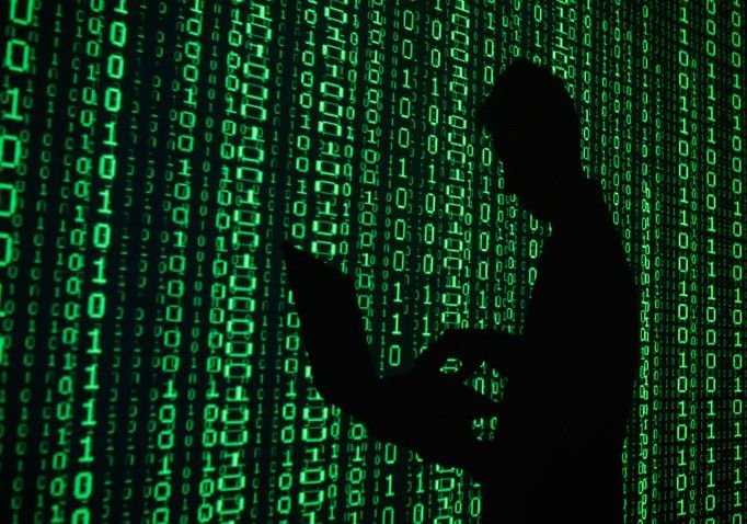 Хакеры украли миллионы рублей со счетов российского банка