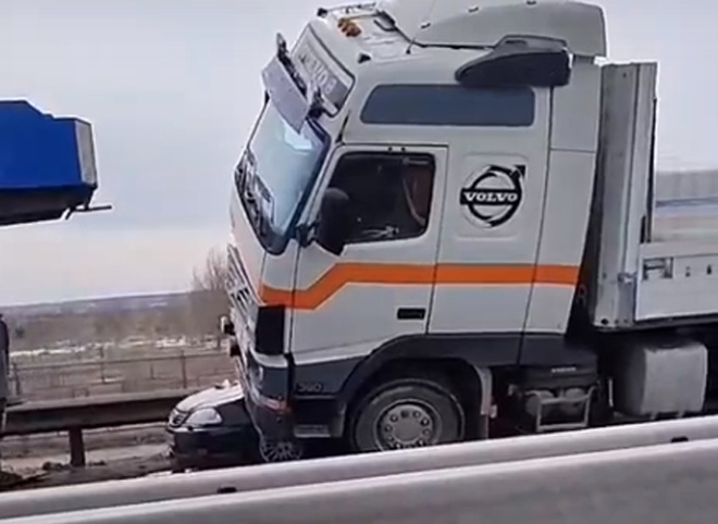 В ДТП на Солотчинском шоссе в Рязани погиб один человек