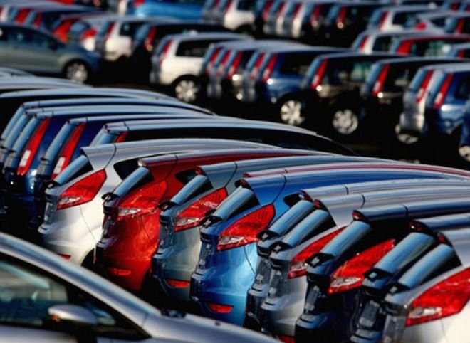 Продажи легковых автомобилей в России в сентябре выросли на 17,9%