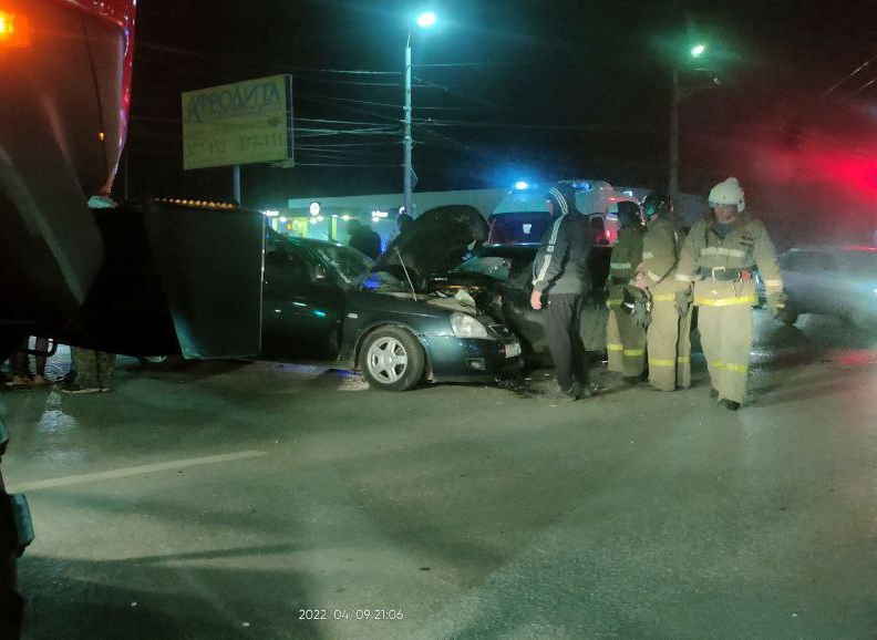 У Центрального автовокзала произошло серьезное ДТП