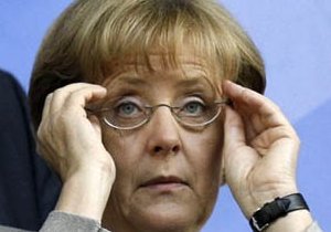 Хакеры заблокировали сайт Меркель и немецкого Бундестага