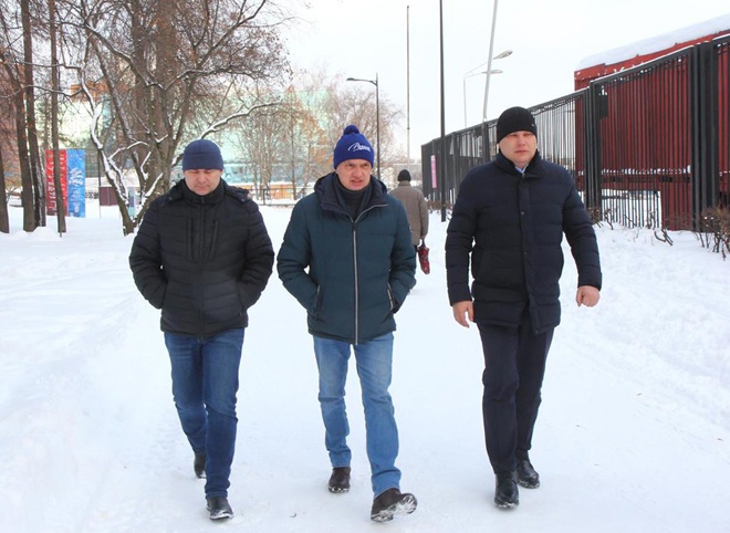 Борис Ясинский проверил, как убирают снег в рязанском ЦПКиО