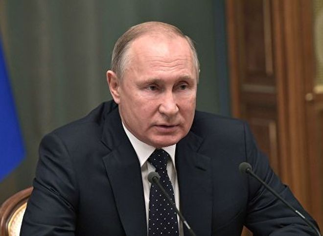 Путин поручил оказать помощь пострадавшим при взрыве газа в Шахтах
