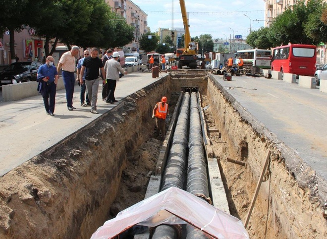 На Первомайском проспекте приступили к демонтажу трубопроводов