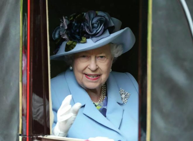 Елизавета II подписала законопроект о выходе Великобритании из ЕС