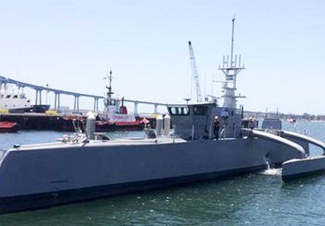 Пентагон начал испытания первого в мире беспилотного корабля