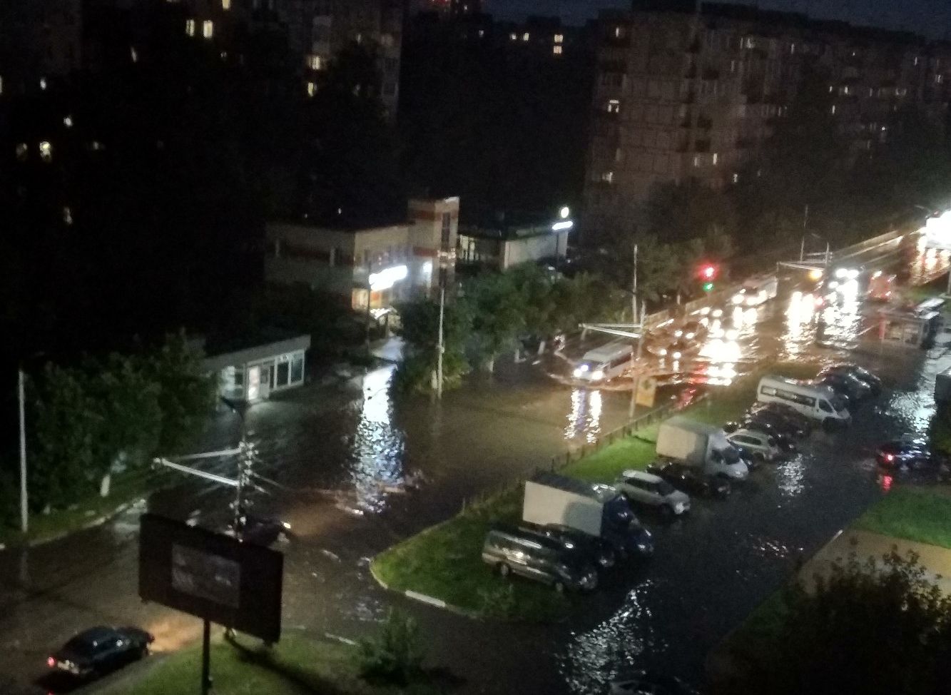 На улице Интернациональной случился потоп