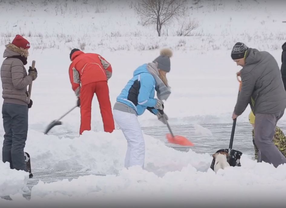 На озере под Рязанью появился гигантский арт-объект (видео)