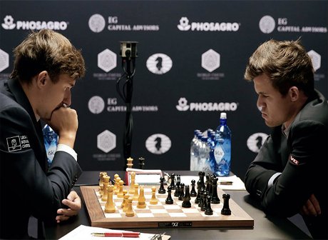 Карякин и Карлсен вновь сыграли вничью на ЧМ (видео)