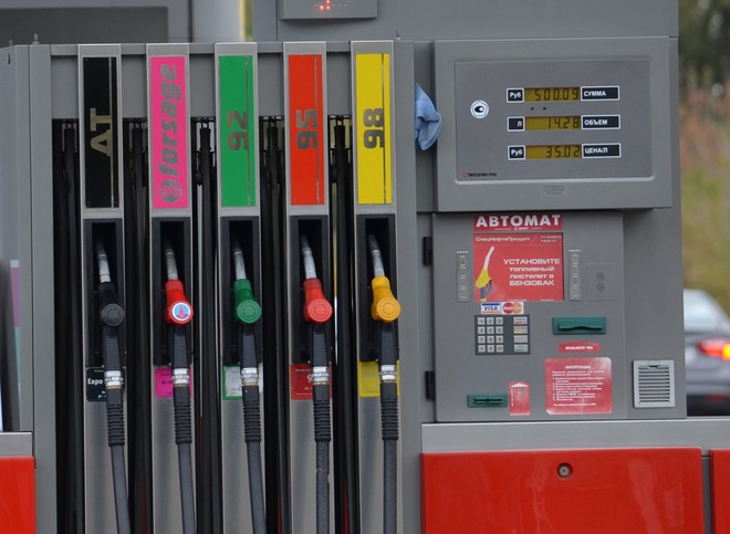 Рязань вновь стала лидером по падению цен на бензин
