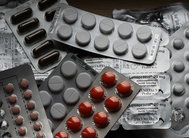 Госдума поддержала законопроект о снижении цен на жизненно важные лекарства
