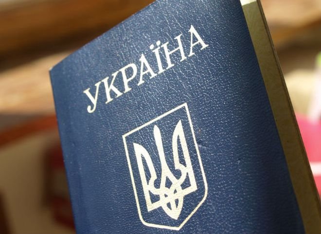 Представители Европарламента согласовали отмену виз для украинцев