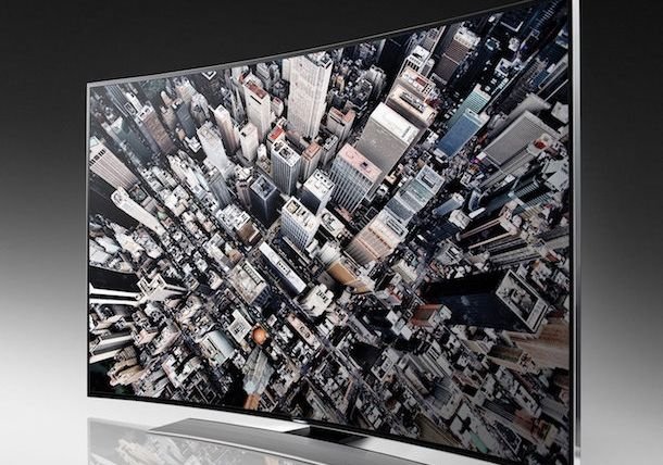 Samsung выпустит телевизор, способный менять форму экрана