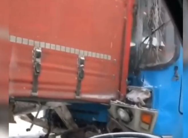 В Нижнем Новгороде более 20 человек пострадали в ДТП с автобусом (видео)