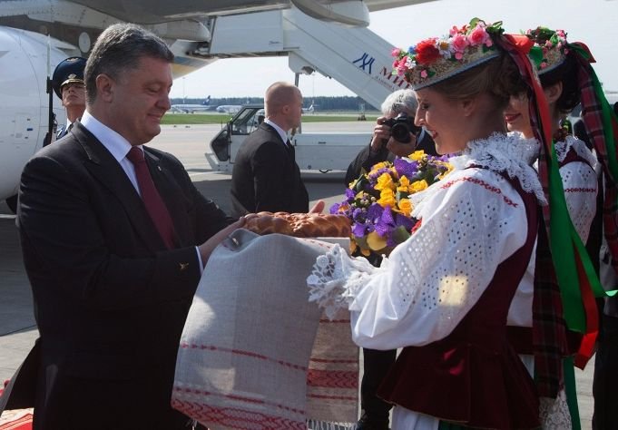 В Минске началась встреча лидеров стран ТС с Порошенко