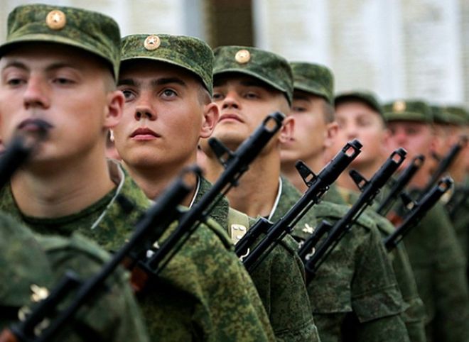 Путин заявил, что Россия постепенно отказывается от службы в армии по призыву
