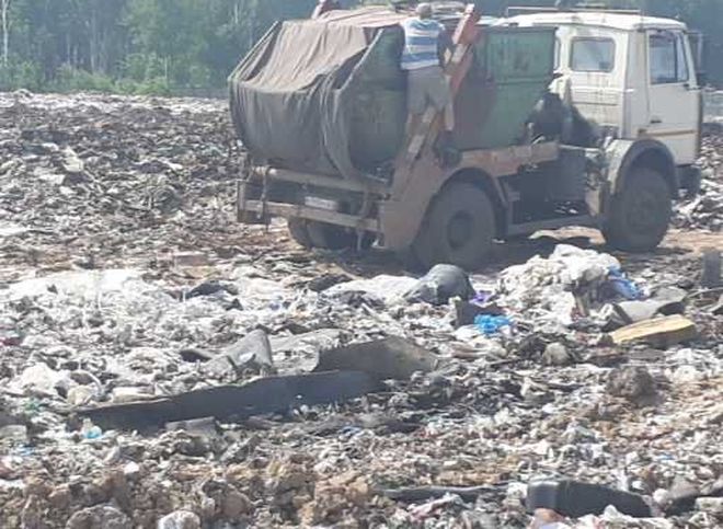 ОНФ: в Турлатово продолжают свозить мусор